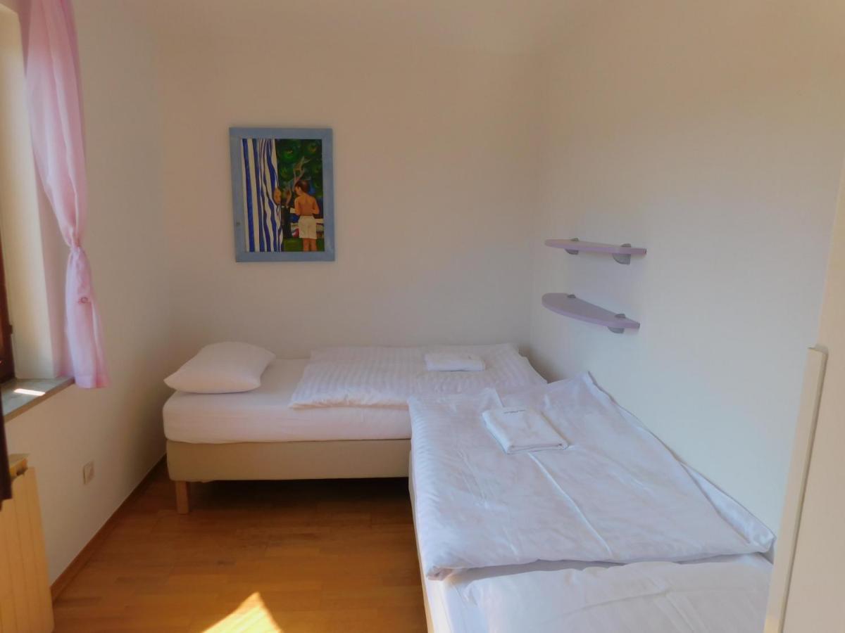 Ferienwohnung Apartma Mimoza Jagodje Exterior foto