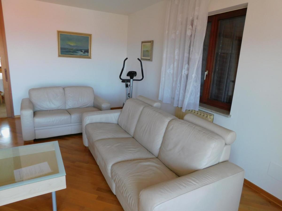 Ferienwohnung Apartma Mimoza Jagodje Exterior foto